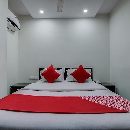 Hotel O Vb Grand Вишакхапатнам Экстерьер фото